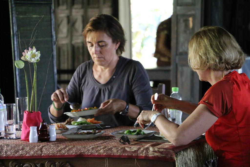 The Bong Thom Homestay Siem Reap Exteriör bild