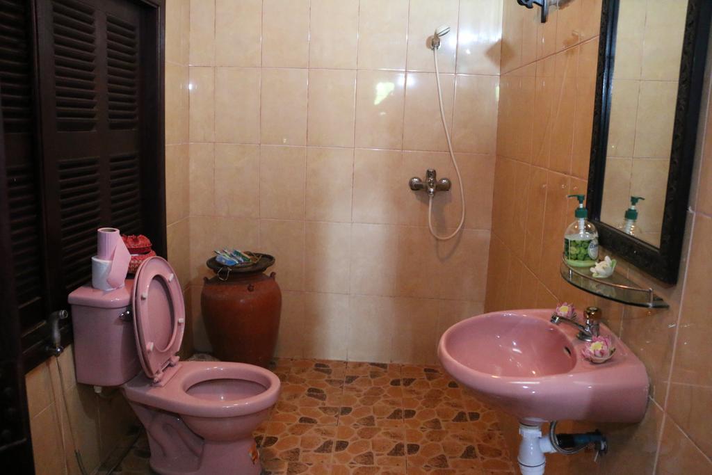 The Bong Thom Homestay Siem Reap Exteriör bild