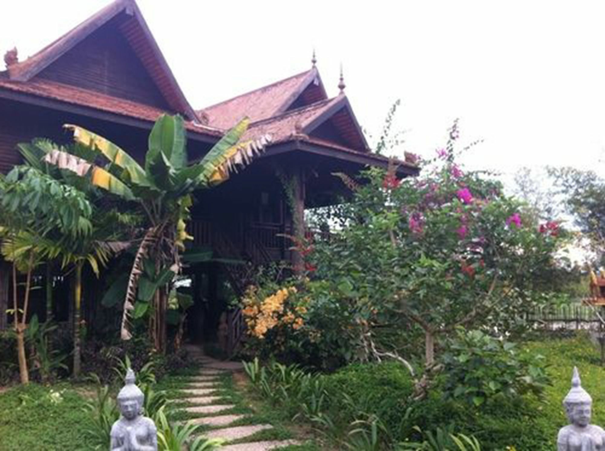 The Bong Thom Homestay Siem Reap Exteriör bild
